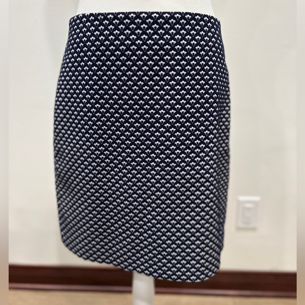 Ann Taylor Navy and White Pencil Skirt
